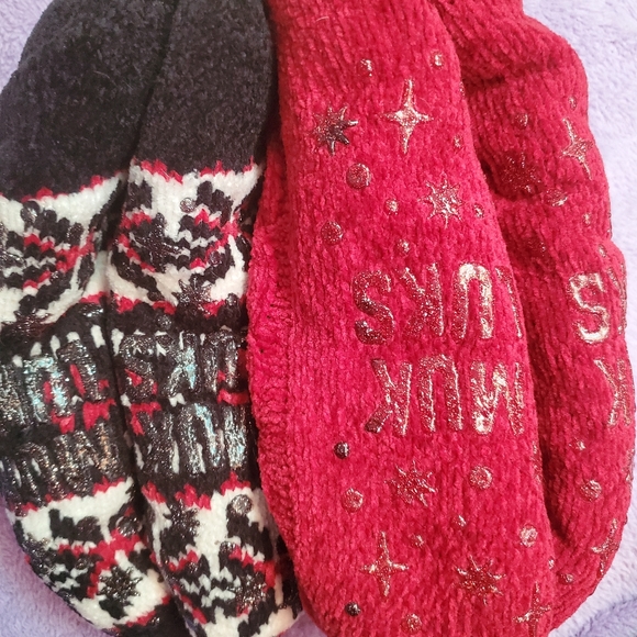NWT Women's Muk Luks Cabin Socks - Picture 3 of 5